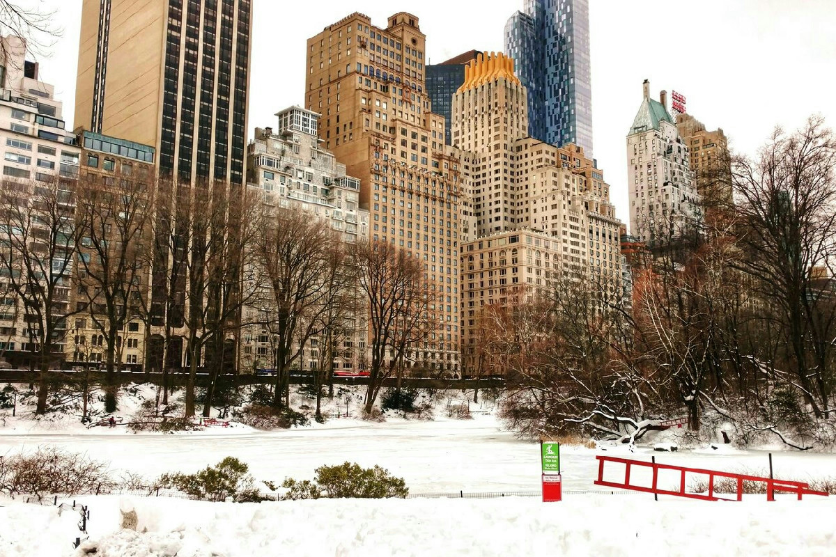 Perché la neve a New York è diversa oggi rispetto al passato, e cosa accade in città?
