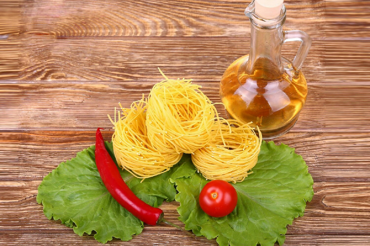 Spaghetti aglio, olio e peperoncino: il segreto per una consistenza cremosa e vellutata