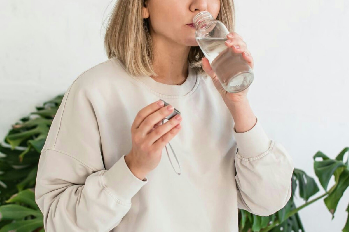 3 segnali vitali indicano che il tuo corpo ha troppa acqua, attenzione alla salute