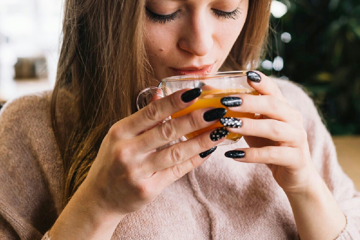 Finalmente è chiaro: il tè verde può cambiare il tuo metabolismo, ma c'è un limite