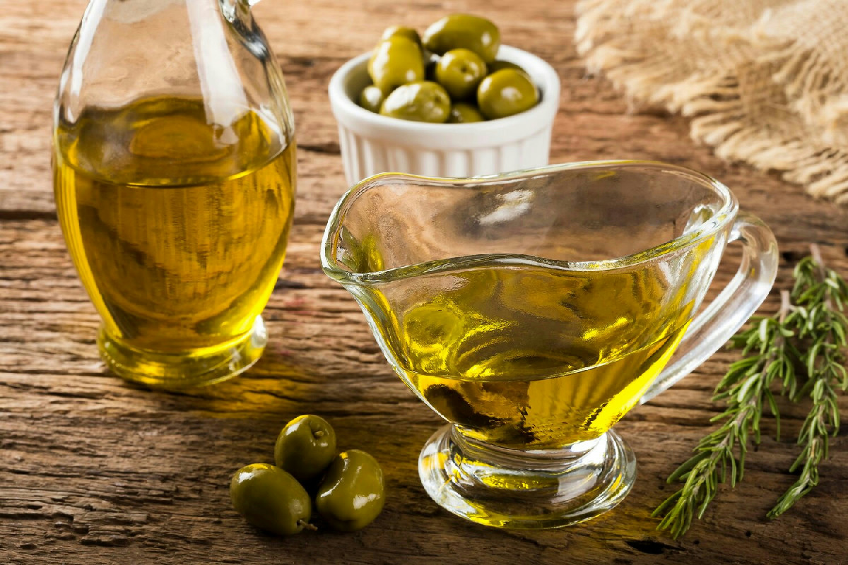 Perché l'olio d'oliva in tanti piatti spesso non è genuino come credi il suo produttore?
