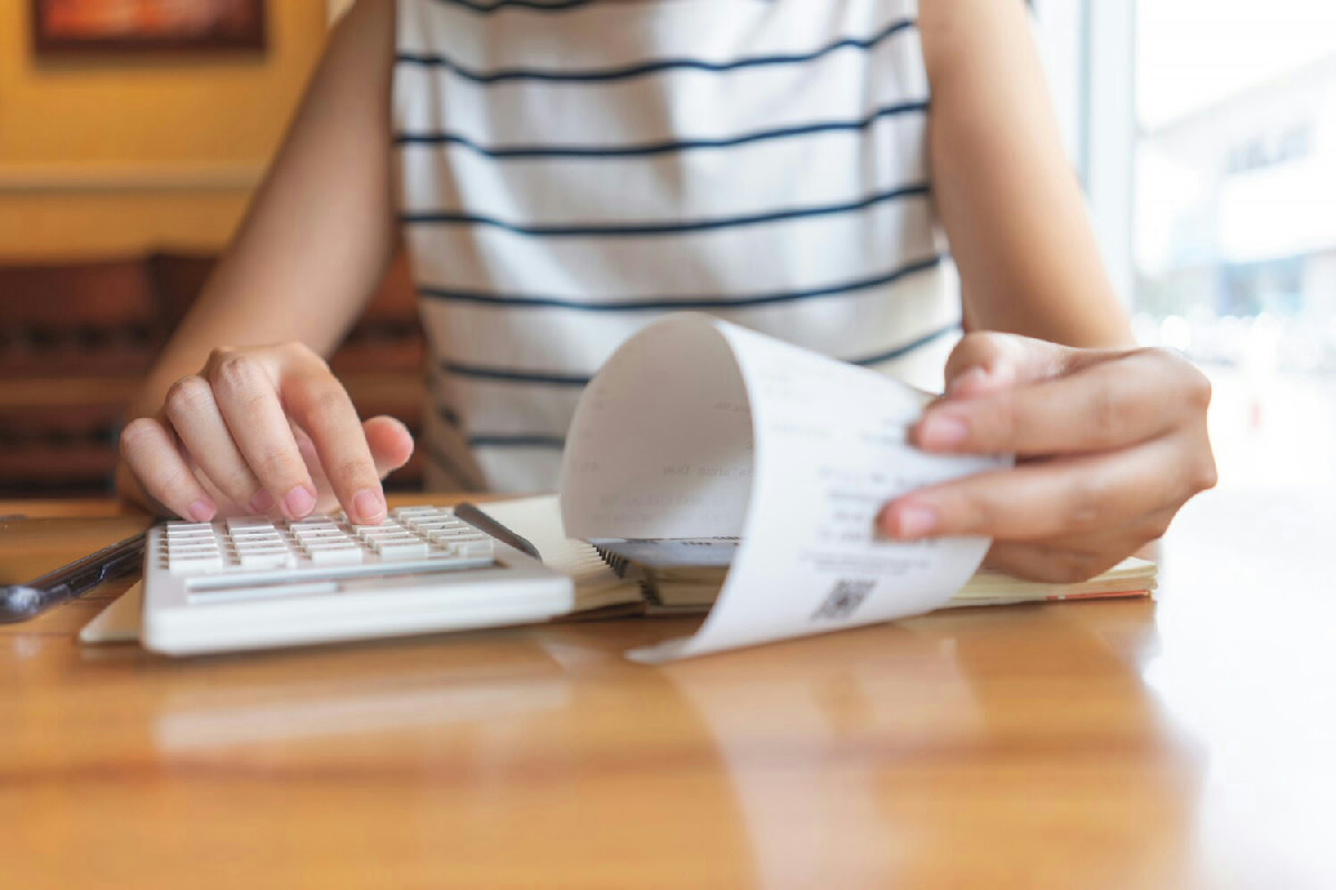 Quali strategie aiutano a ridurre gli aumenti nelle bollette di luce e gas nei prossimi mesi?